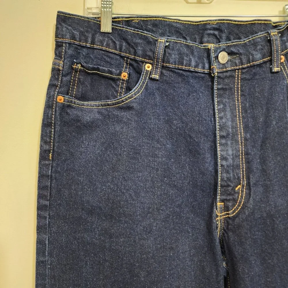 Levi's 550 dark wash relaxed fit jeans men's size‎ 40 X 30